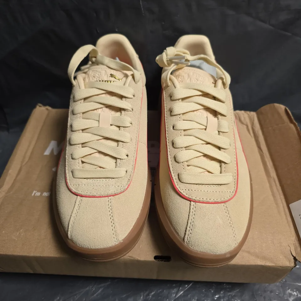 PUMA TRAINERS – NATURAL/PINK, UK 5 (EU 38)