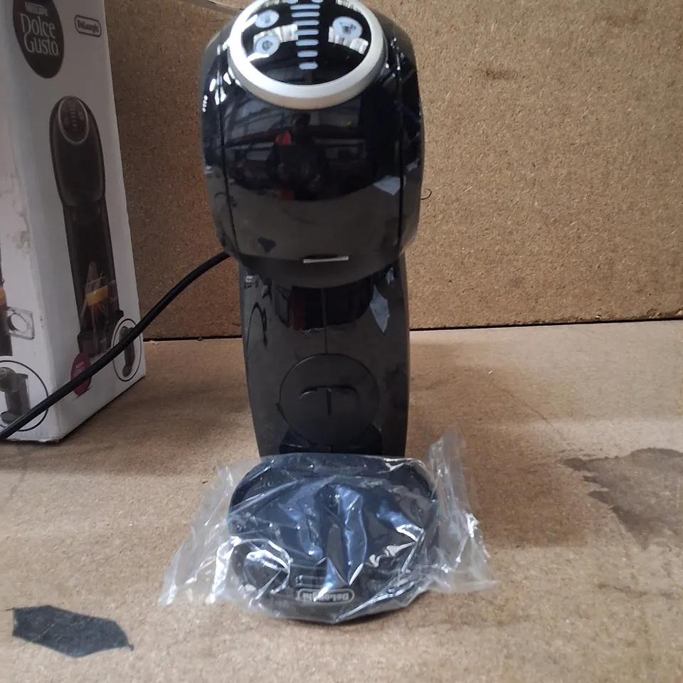 BOXED DĒLONGHI EDG315.B EX:1 GENIO S PLUS NESCAFÉ DOLCE GUSTO COFFEE MAKER