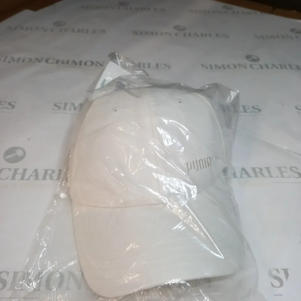 WHITE PUMA CAP 