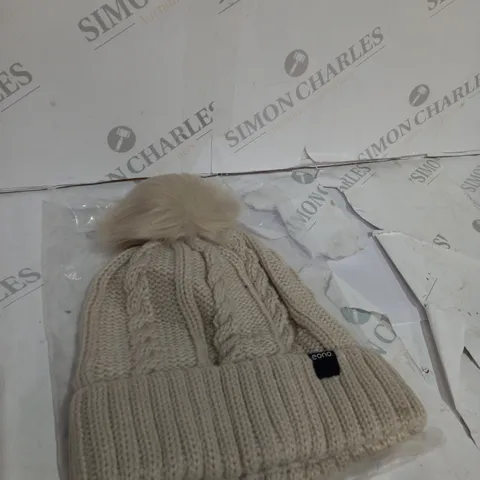 PACKAGED EONO CRΓME COLOURED WOOLLY BOBBLE HAT