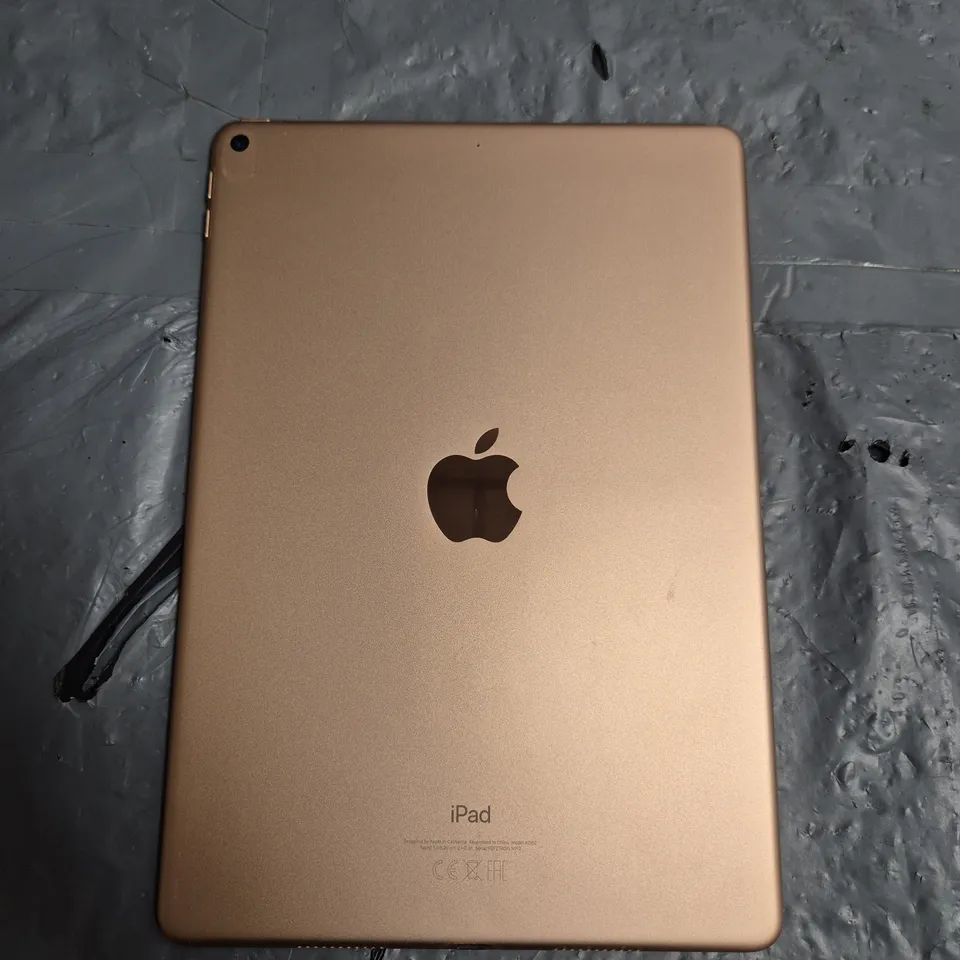 APPLE IPAD AIR A2152