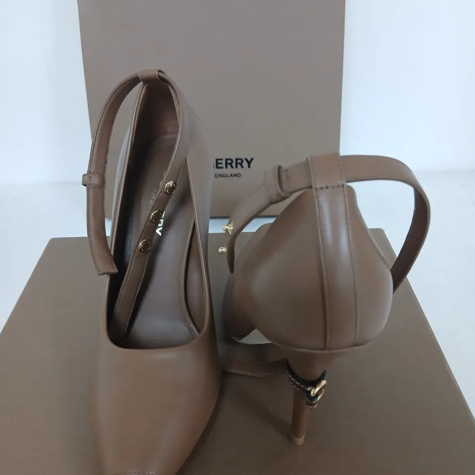 BOXED BURBERRY AMBER BROWN 105MM PUMP HEELS, UK 3.5 (WOMEN)