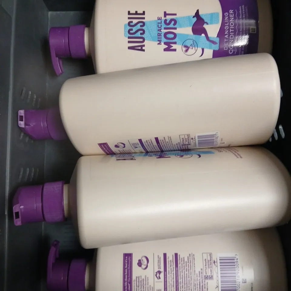 6 X AUSSIE MIRACLE MOIST SHAMPOO & CONDITIONERS - 6 X 1L