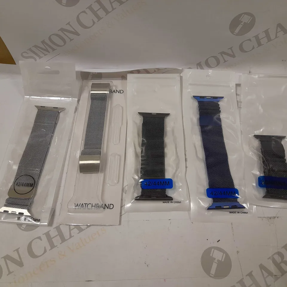 LOT OF APPROX 16 ASSORTED WATCHES AND JEWELLERY