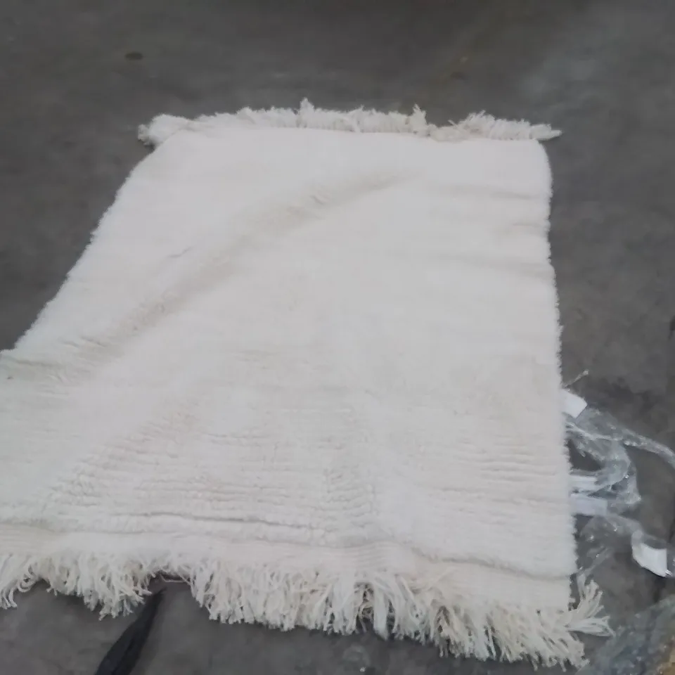 STILLAGE OF APPROXIMATELY 20 QUALITY DESIGNER RUGS