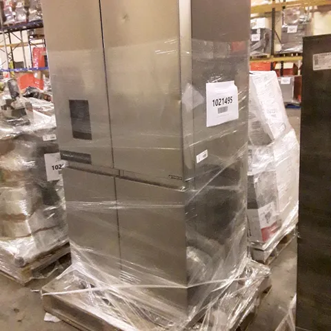 HISENSE FREESTANDING FRIDGE FREEZER WITH WATER DISPENSER
