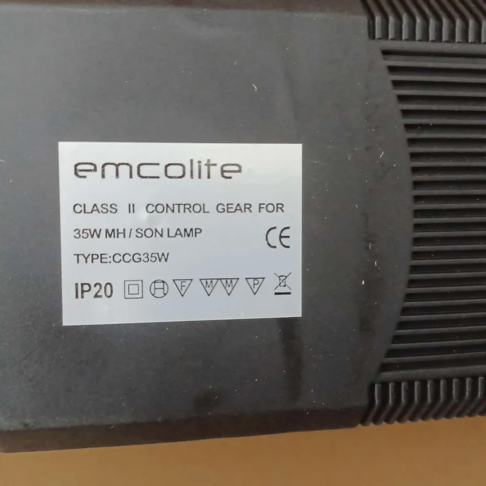 PALLET OF APPROXIMATELY 120  EMCOLITE CLASS 2 CONTROLLER GEAR FOR 35W SON LAMP - COLLECTION ONLY