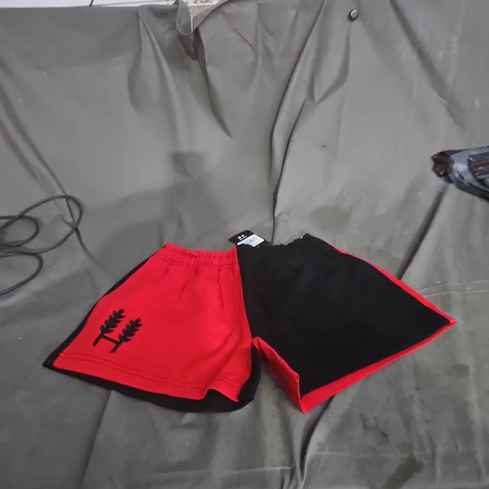 HEXBY RED/BLACK HARLEQUIN SHORTS – XS