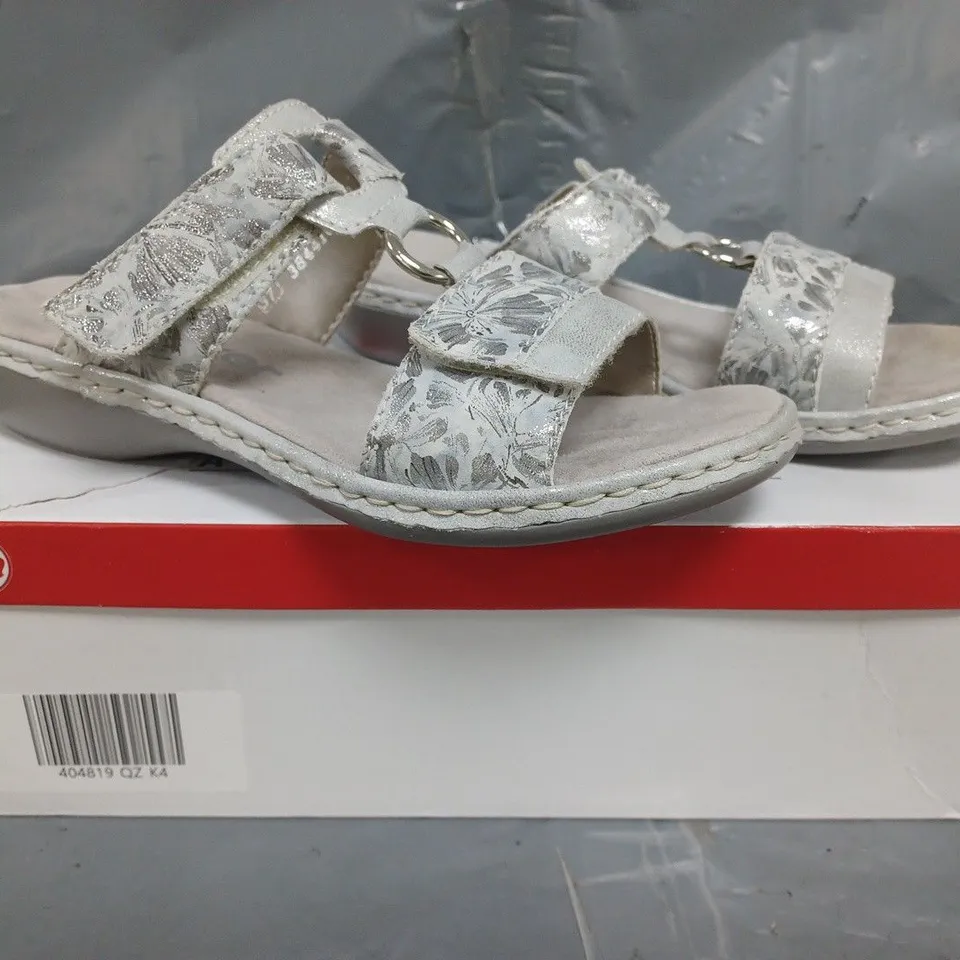 BOXED PAIR OF RIEKER LEATHER SLIP-ON SANDALS IN SILVER SIZE 4