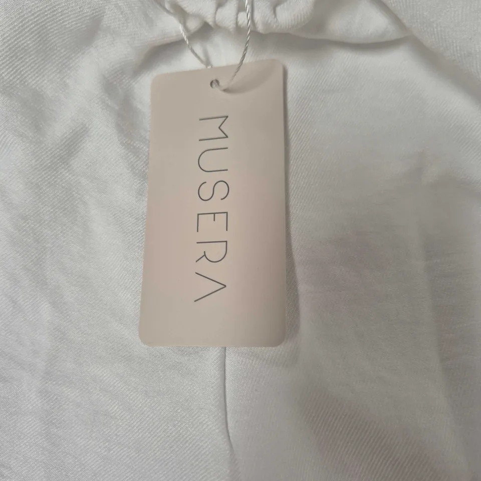 MUSERA WHITE TROUSERS – WITH TAG