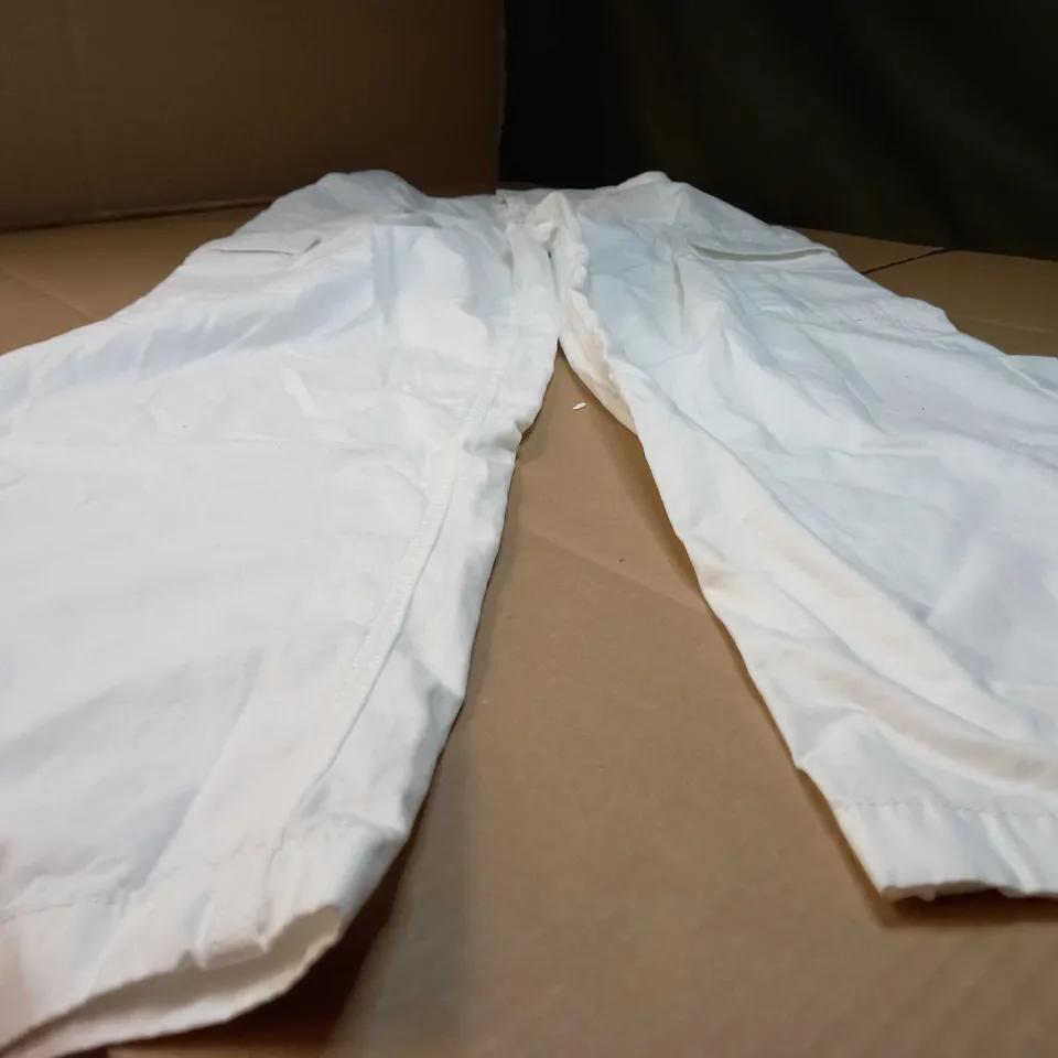 ASOS WHITE WOMENS CARGO TROUSERS - SIZE 12