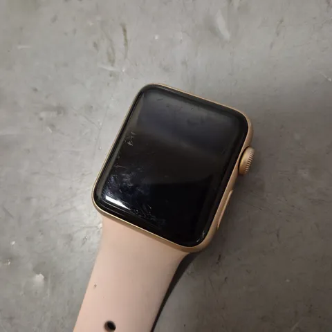 APPLE WATCH SERIES 3 WR-50M ROSE GOLD