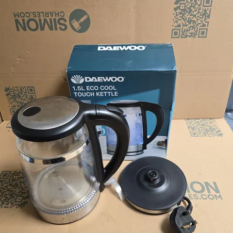 BOXED DAEWOO 1.5L ECO COOL TOUCH KETTLE 