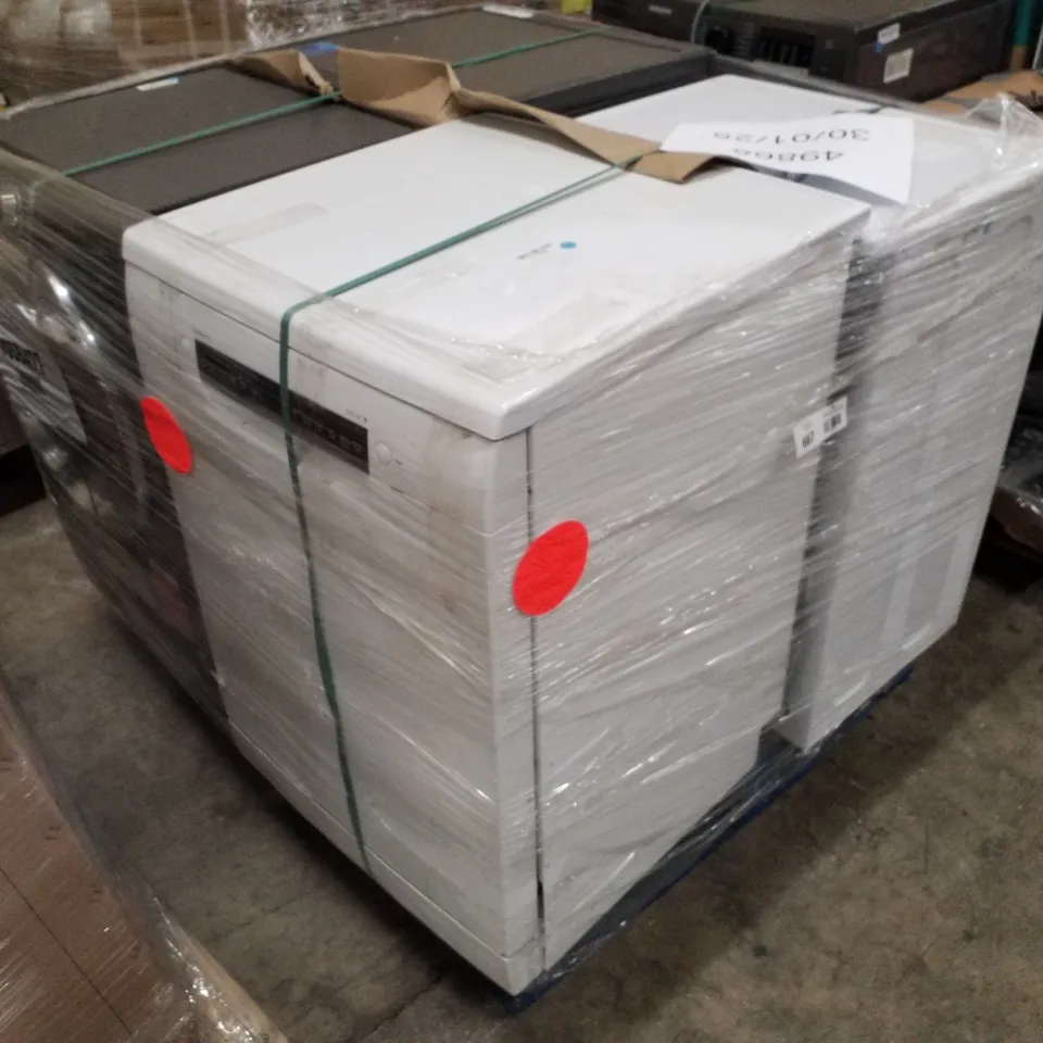 PALLET OF APPROXIMATELY 4 UNPROCESSED RAW RETURN WHITE GOODS TO INCLUDE