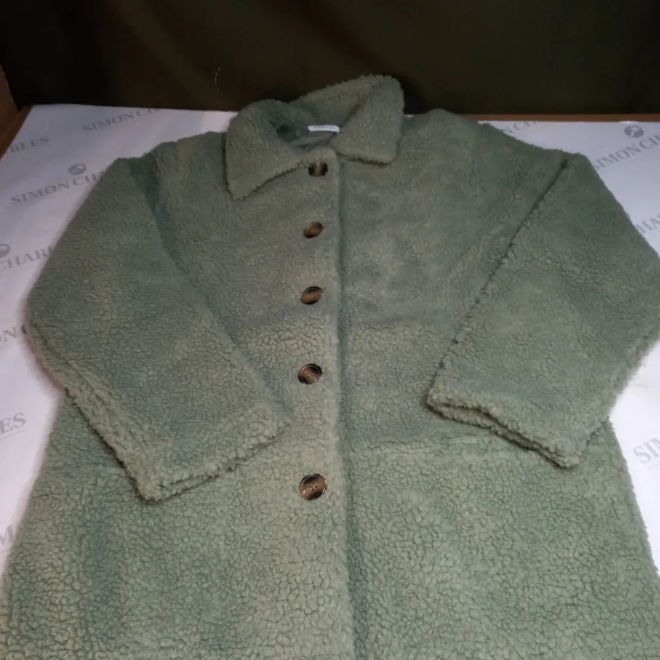 WOMENS GREEN BAY SHERPA FLEECED COAT SIZE 10/12