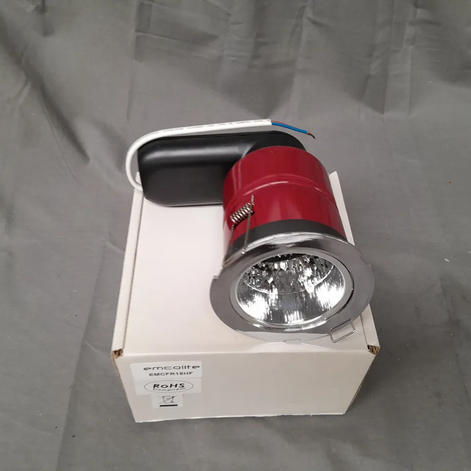 BOX OF APPROX 7 EMCOLITE RED SPOTLIGHT CEILING LIGHT WITH CHROME SURROUND 