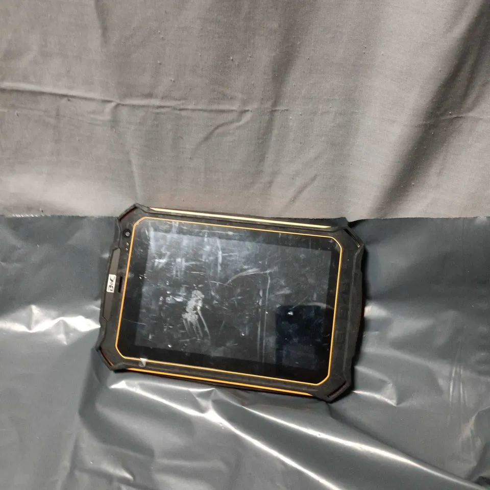 AWC RUGGED TABLET IN ORANGE/BLACK PROTECTIVE CASE WITH HAND STRAP 