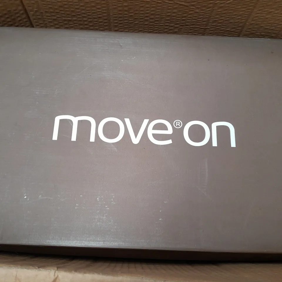 BOX OF 3 MOVE ON RUSHLIGHT BOOTS IN BROWN WITH VARIOUS SIZES