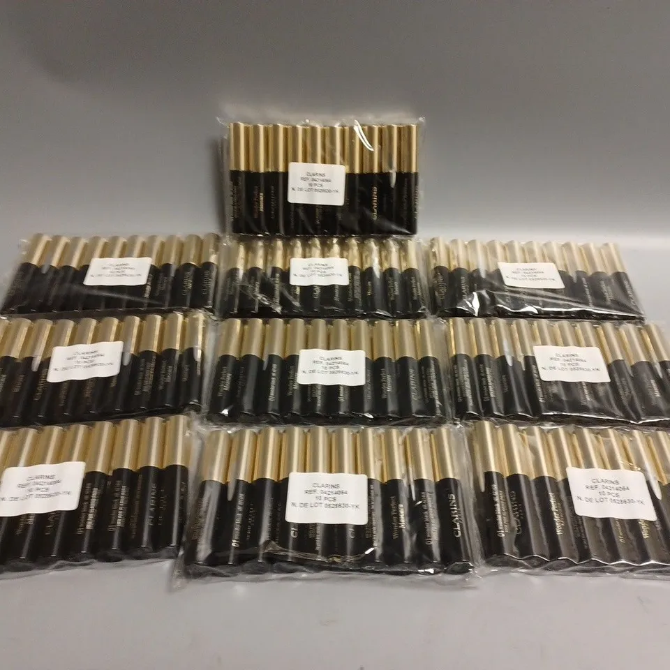 APPROXIMATELY 100 CLARINS PARIS WONDER PERFECT MASCARA (01 WONDER BLACK)