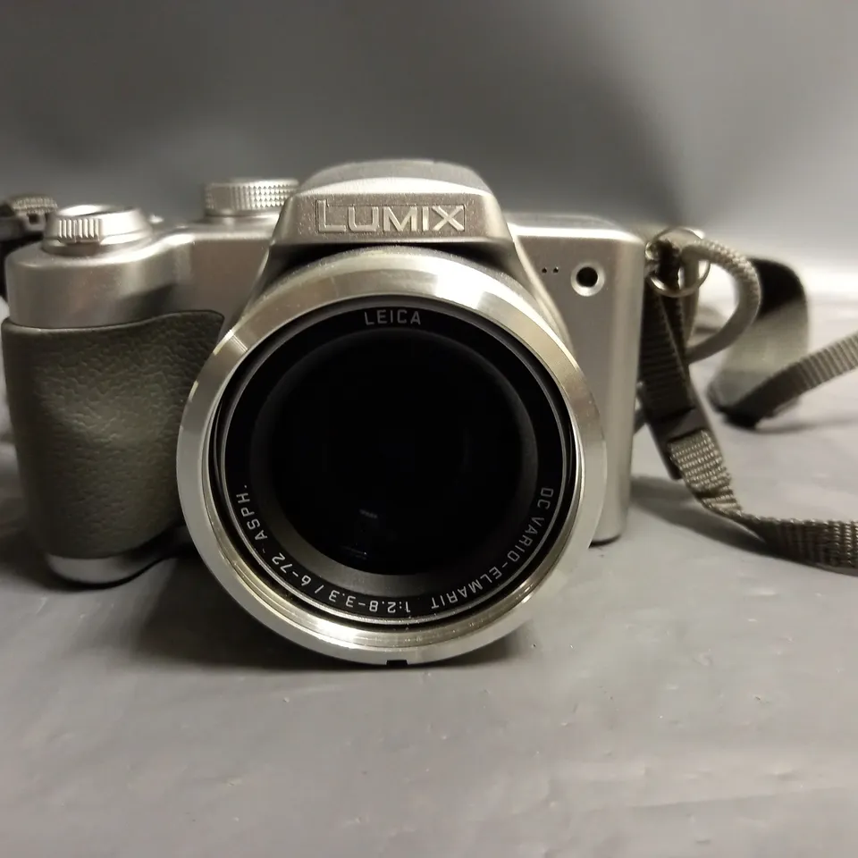 PANASONIC LUMIX DIGITAL CAMERA MODEL DMC-FZ5EB WITH 12X OPTICAL ZOOM 35MM 36-432