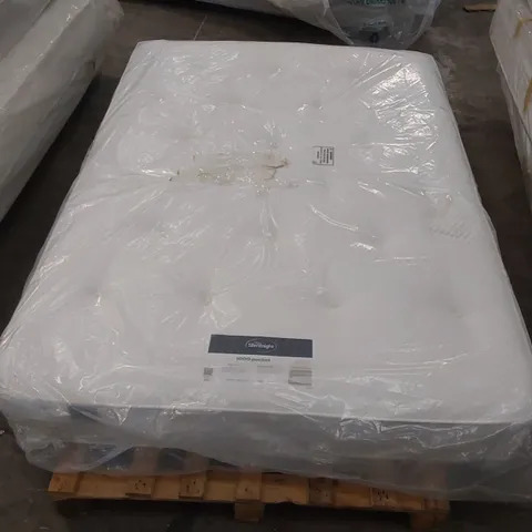 BAGGED DESIGNER DOUBLE 135cm SILENTNIGHT MIA 1000 POCKET ORTHO FIRM MATTRESS