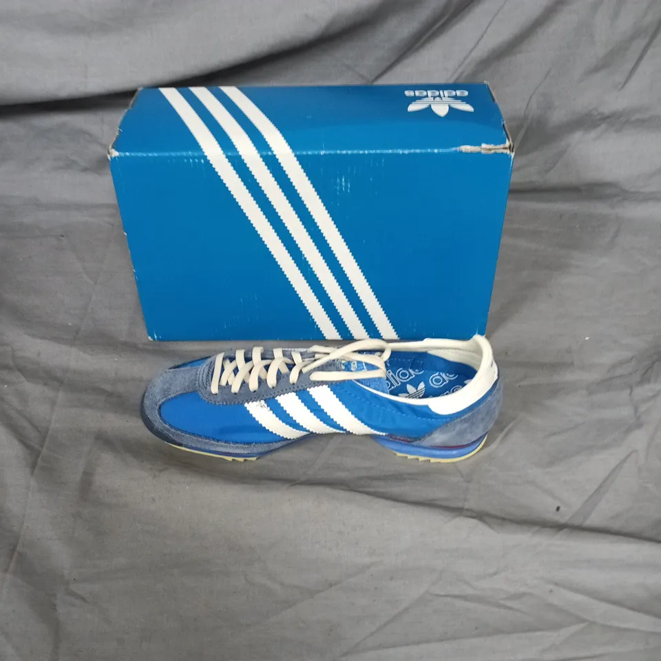 ADIDAS BLUE SNEAKERS WITH WHITE STRIPES 