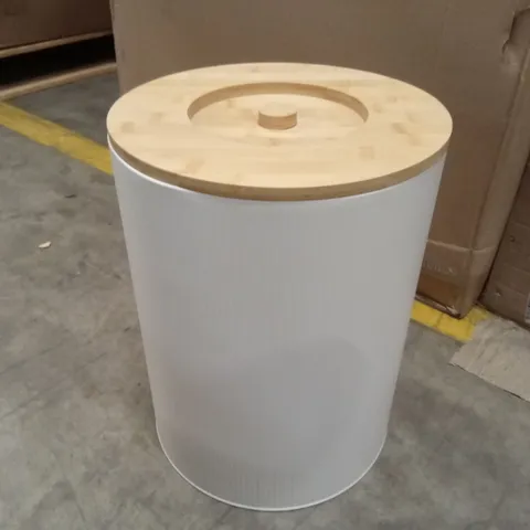 KINLOCH PET BIN MEDIUM LILY WHITE
