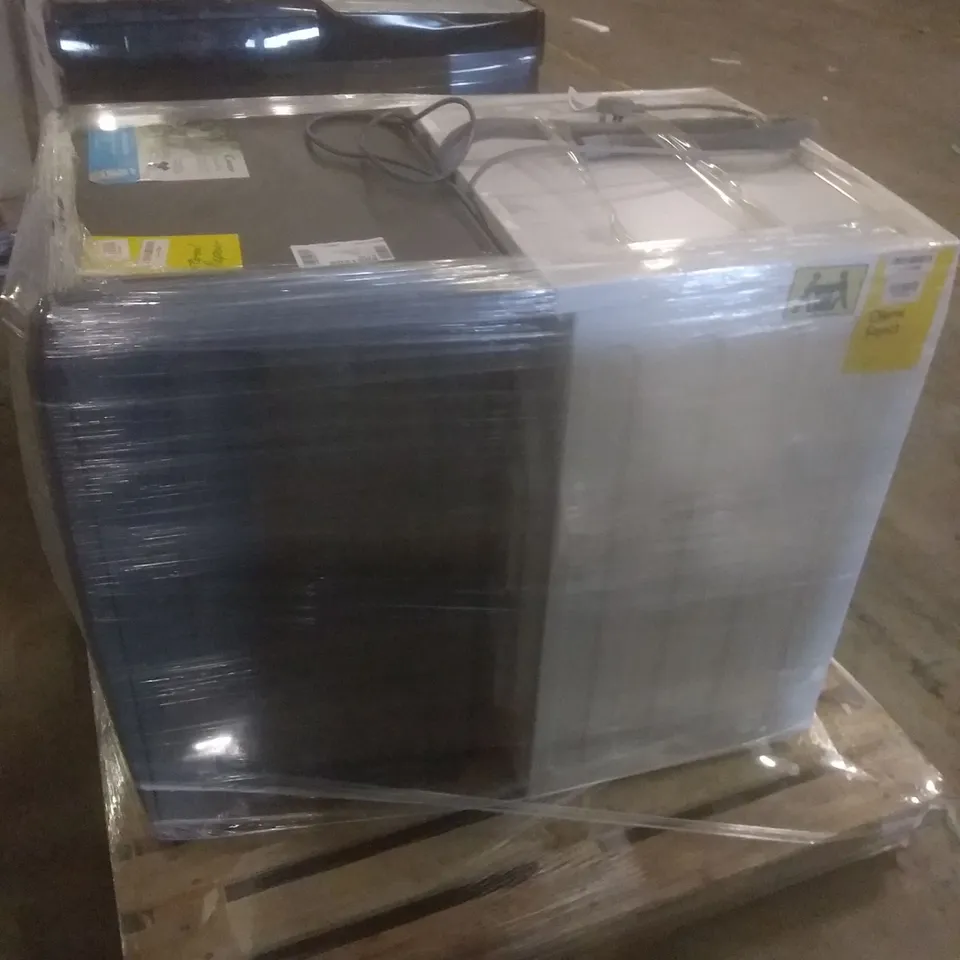 PALLET OF X2 ASSORTED ELECTRICAL ITEMS INCLUDING 