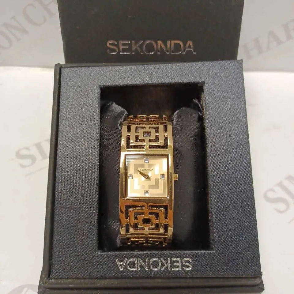 SEKONDA LADIES ROSE GOLD STONE SET GRECIAN PATTERN WATCH 40313