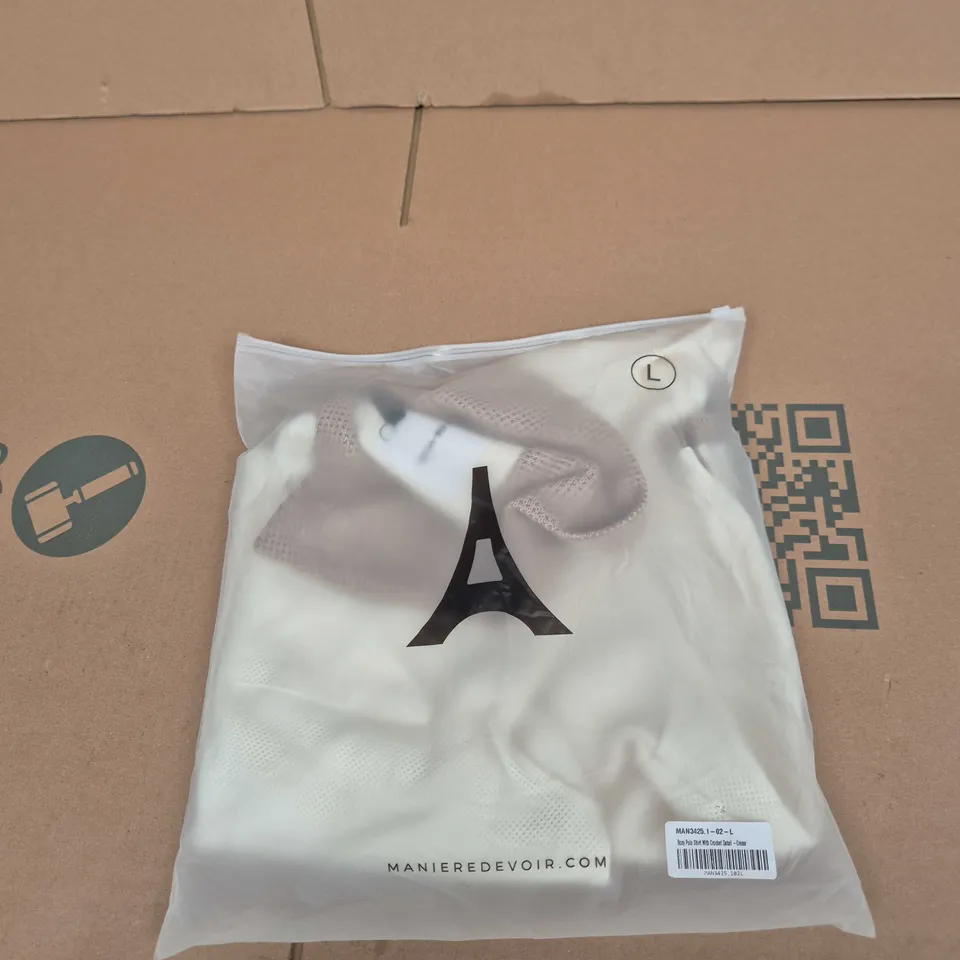 MANIÈRE DE VOIR BOXY POLO SHIRT WITH CROCHET DETAIL – CREAM (L)