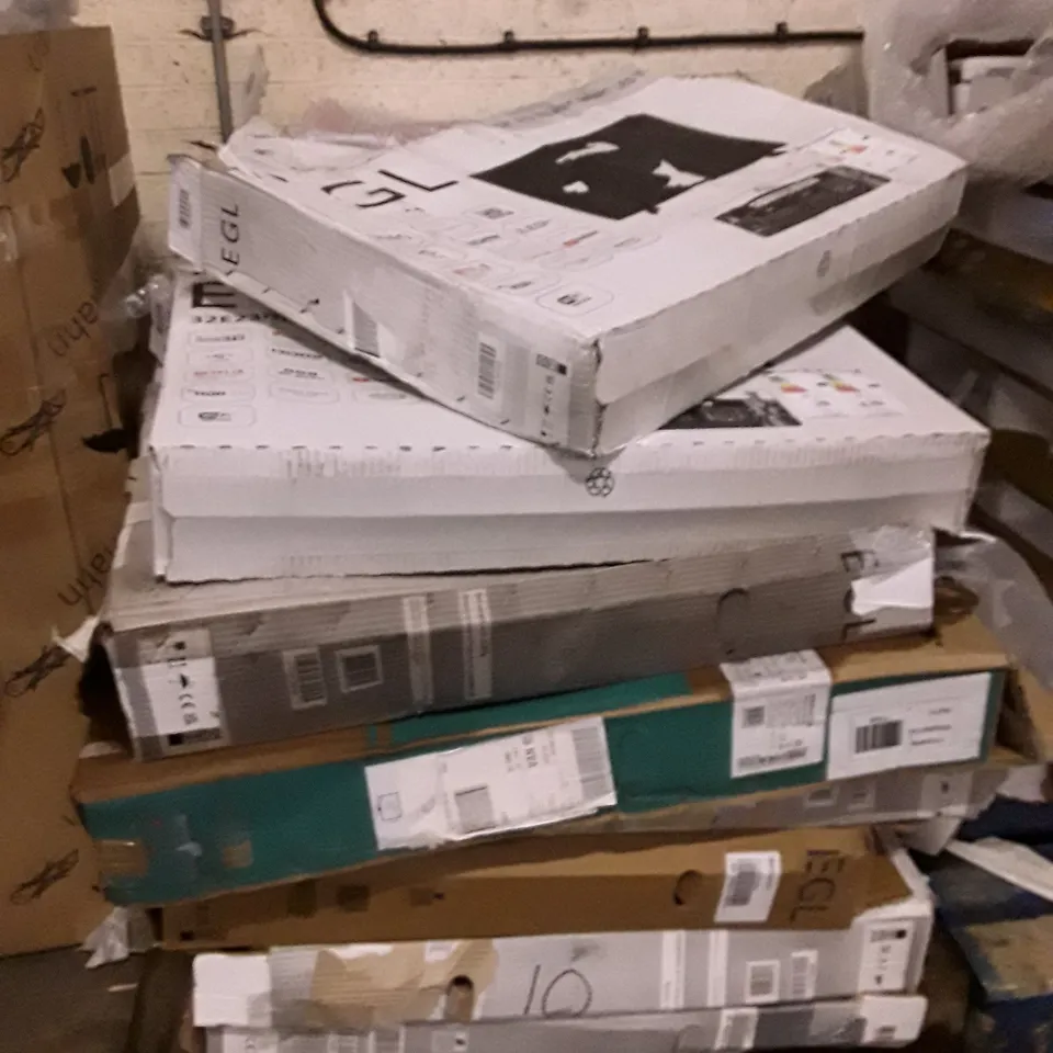 PALLET CONTAINING APPROXIMATELY 10 ASSORTED BOXED TVS