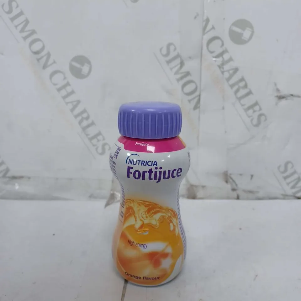 APPROXIMATELY 16 FLAVOURED NUTRICIA FORTIJUICE ORANGE DRINKS 