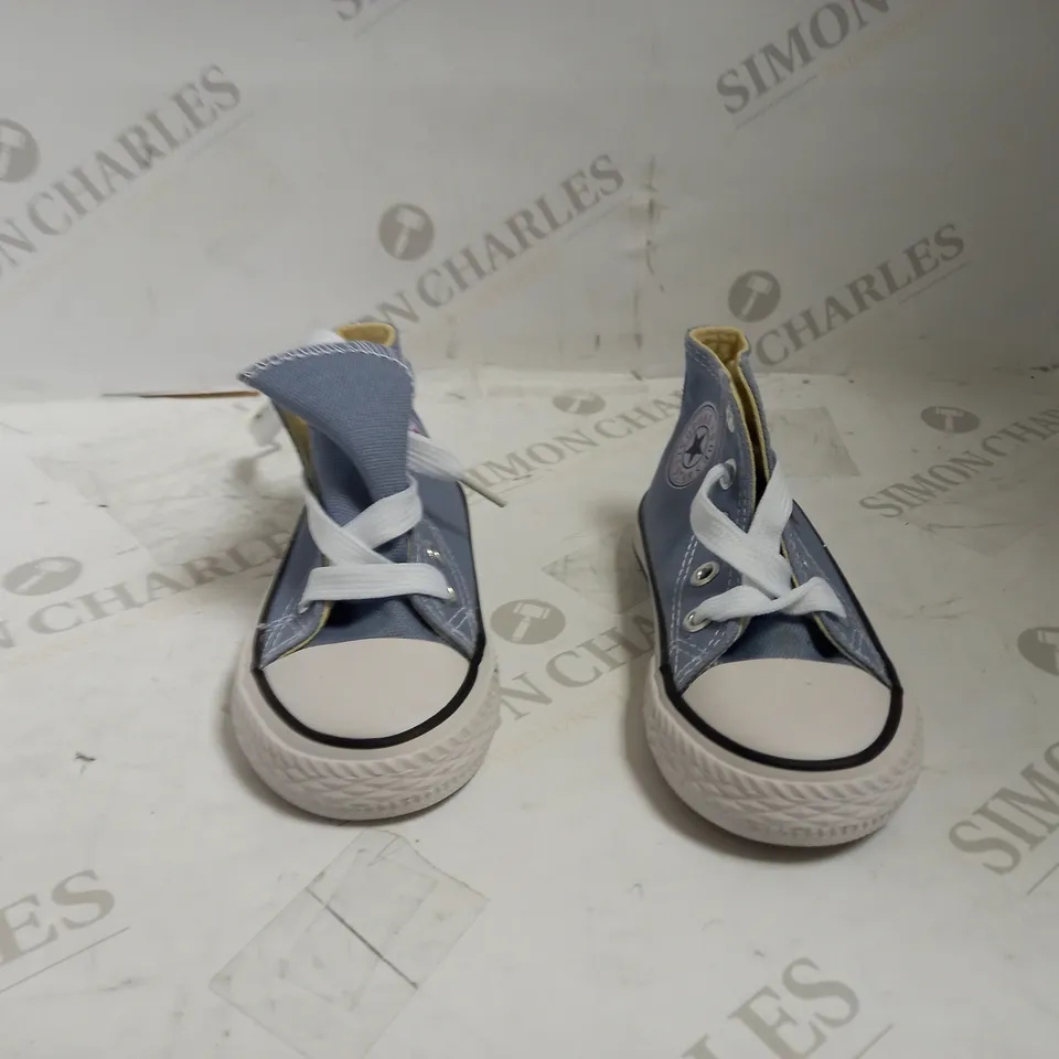 POEE KIDS NO SIZE BLUE HIGH TOP TRAINERS 