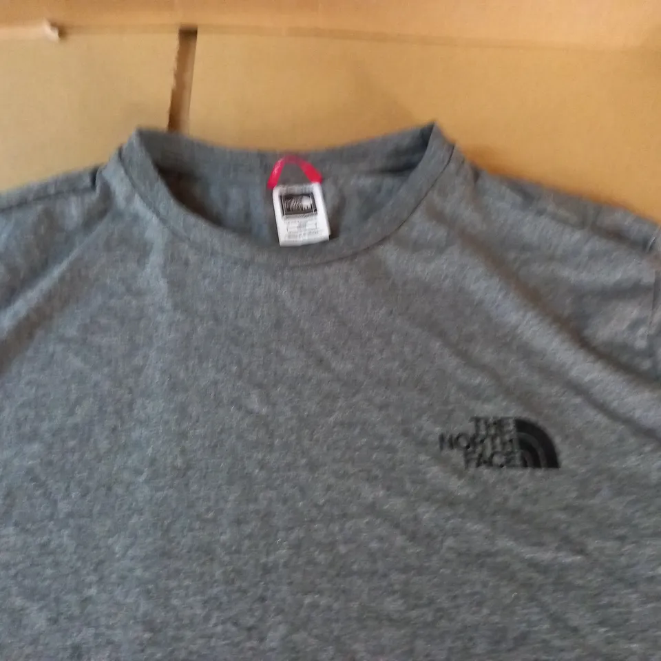 NORTH FACE GREY T-SHIRT - M/M