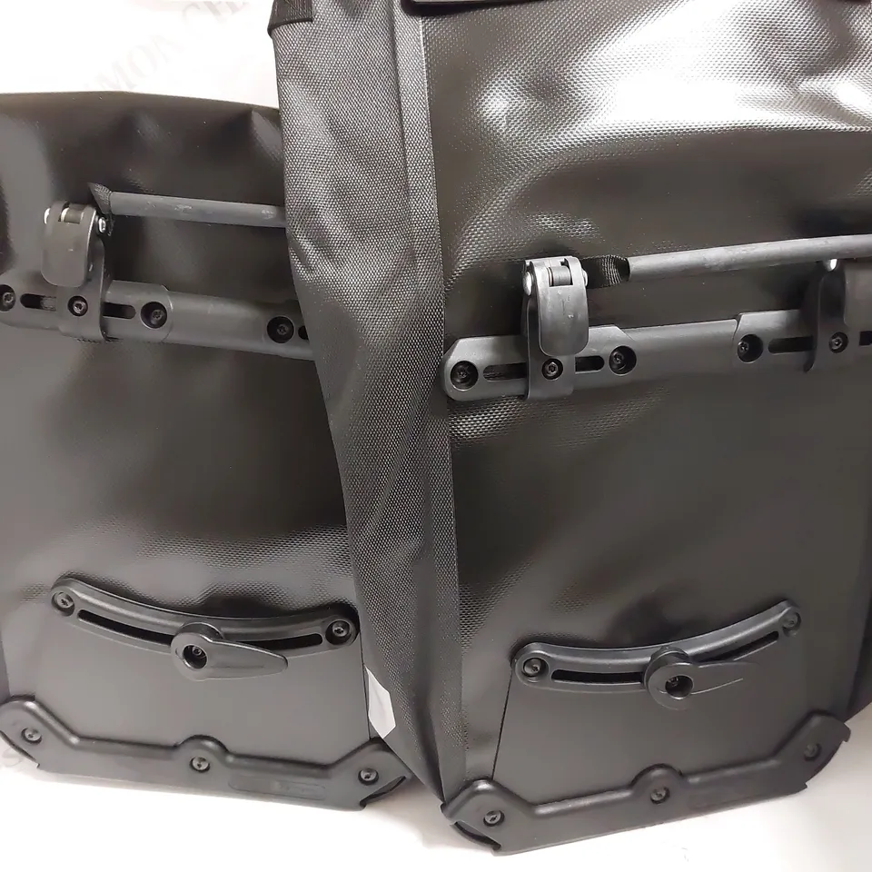 ORTLIEB QL1 F6002 WATERPROOF BICYCLE PANNIERS - BLACK 25L