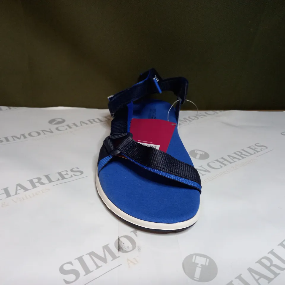 REGATTA LADY SANTA SOL SANDALS SIZE 7
