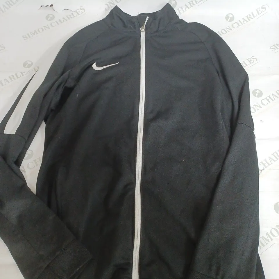 NIKE DRI FIT BLACK ZIP UP JACKET - LARGE