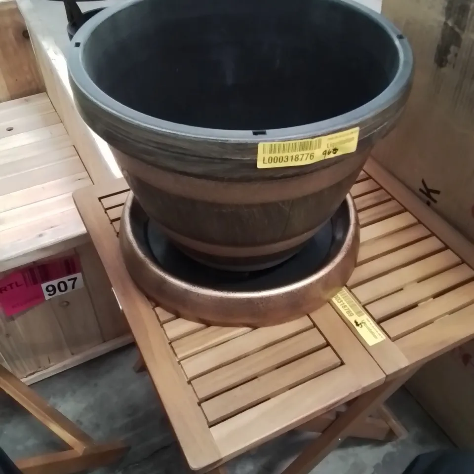 PLANT POT