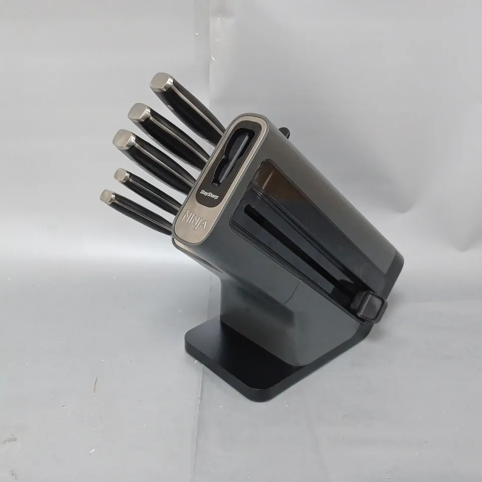 NINJA FOODI STAYSHARP KNIFE BLOCK WITH INTEGRATED SHARPENER K32005UK