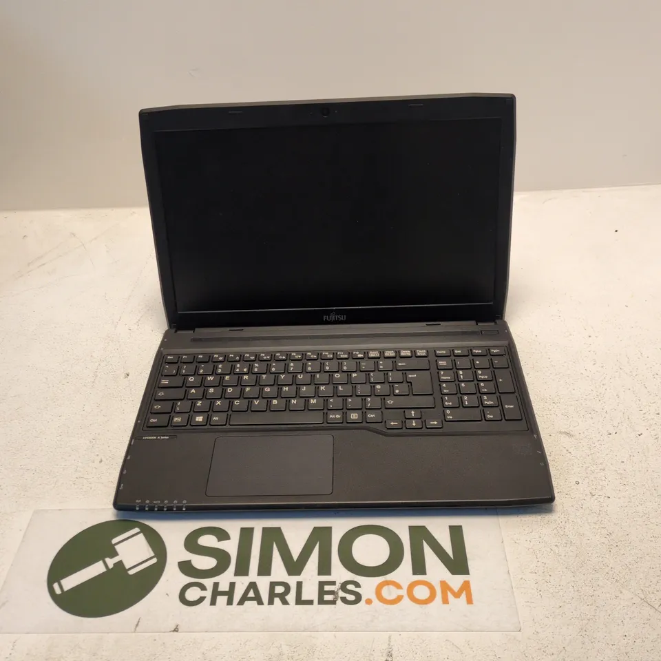 FUJITSU LIFEBOOK A514 LAPTOP – BLACK
