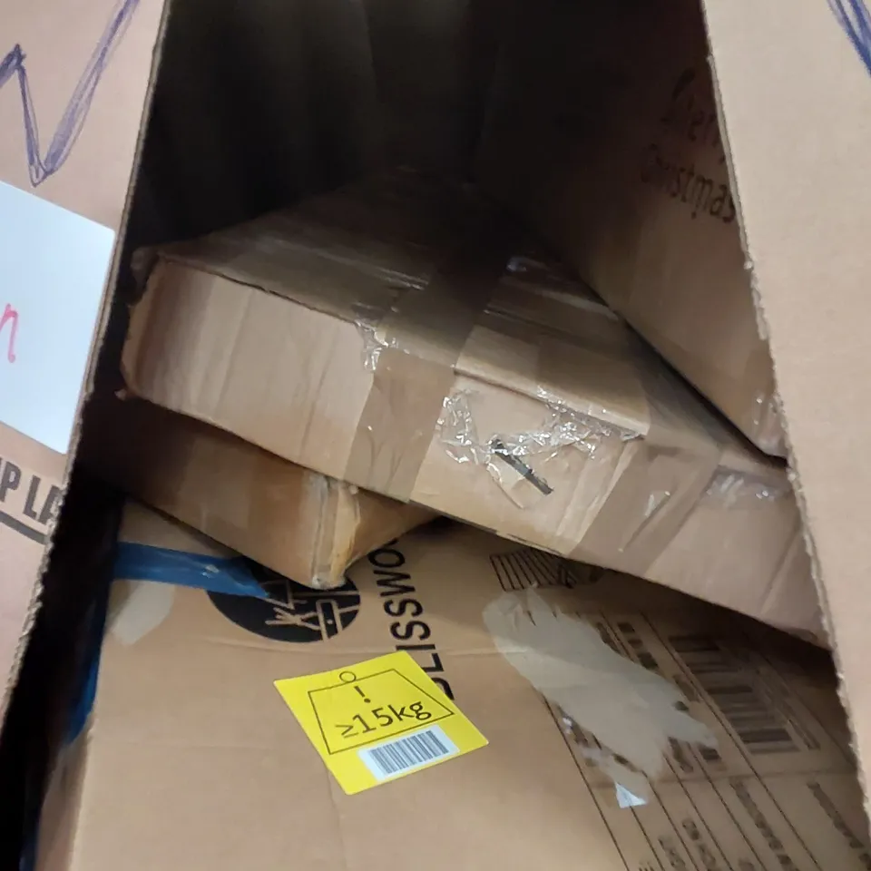 PALLET OF ASSORTED HOUSEHOLD ITEMS AND CONSUMER PRODUCTS. INCLUDES OFFICE CHAIR, CHRISTMAS TREE, BOXED FURNITURE ETC 