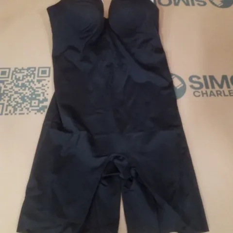 BOX CONTAINING APPROXIMATELY 6 BRAND NEW MAGISCULPT BLACK BODYSUITS - SIZE 42B
