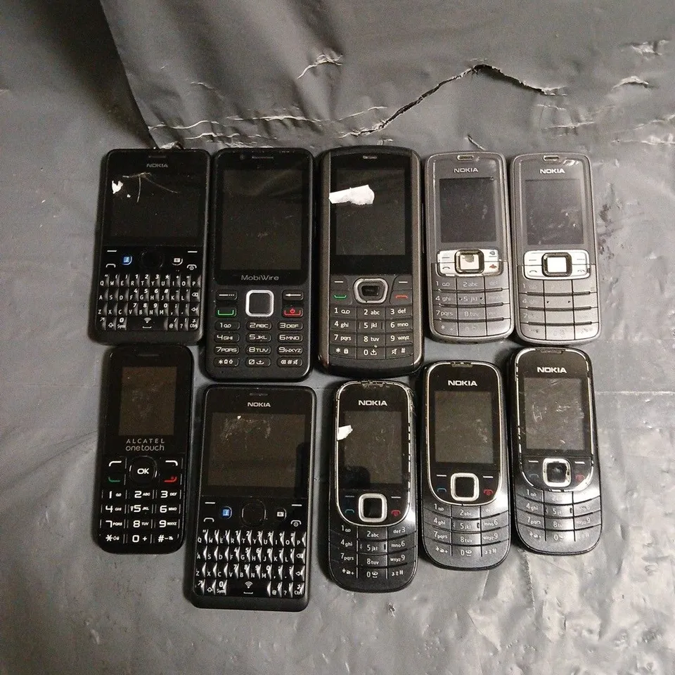 10 X ASSORTED RETRO MOBILE PHONES TO INCLUDE NOKIA, MOBIWIRE ETC	