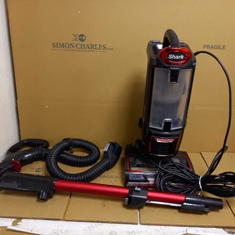 SHARK UPRIGHT VACUUM CLEANER