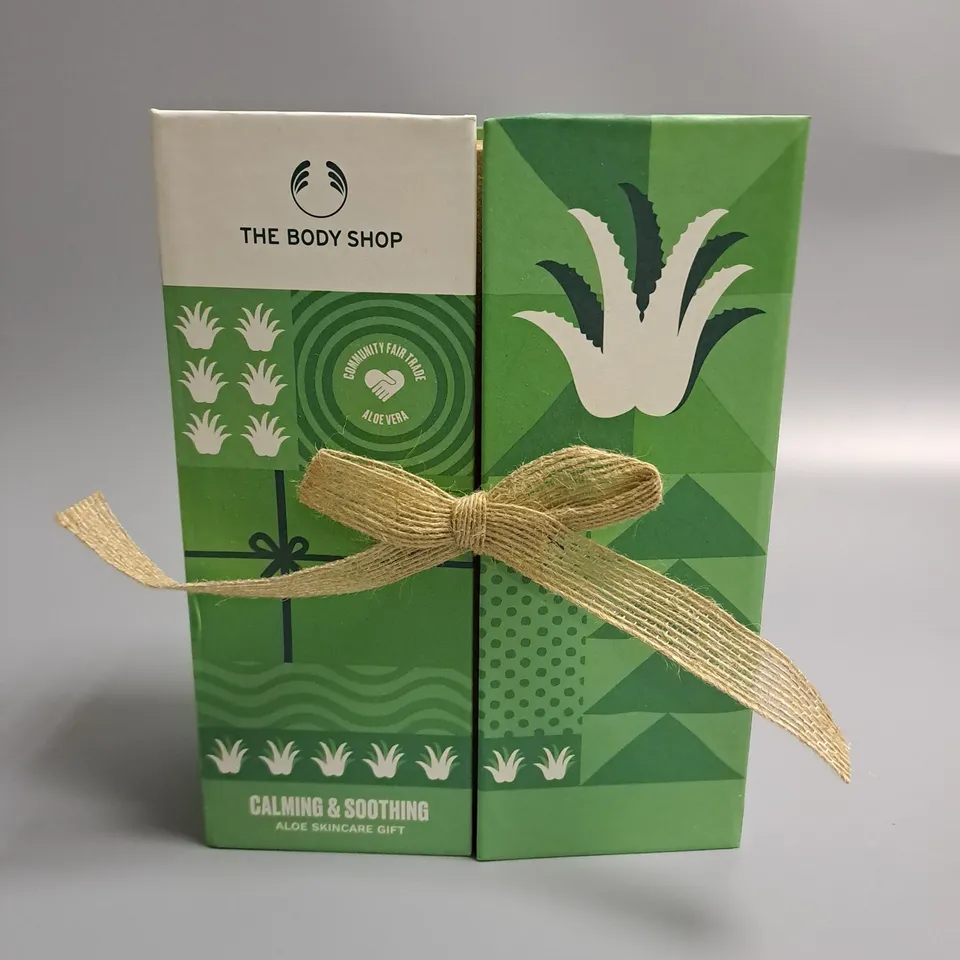 THE BODYSHOP CALMING & SOOTHING ALOE SKINCARE GIFT