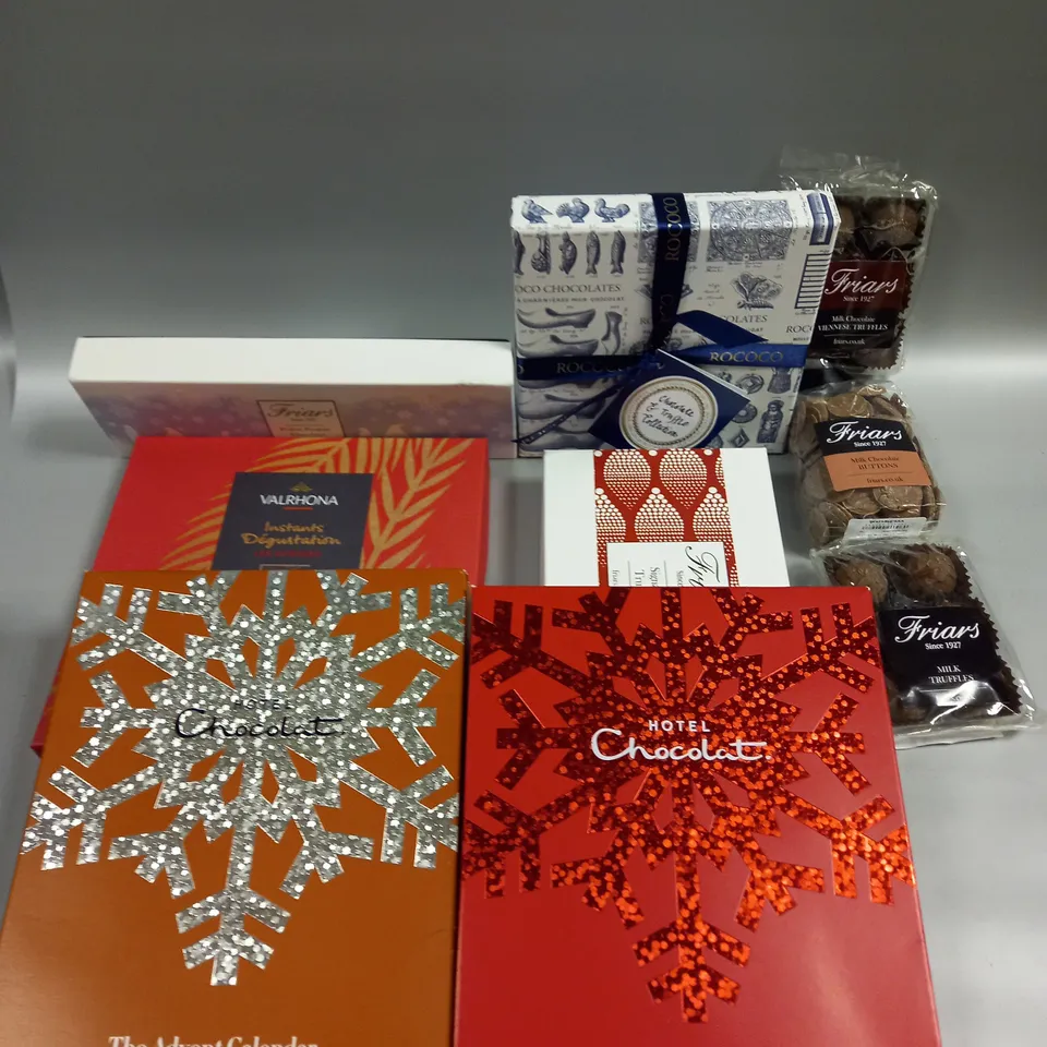 APPROXIMATELY 10 ASSORTED CHOCOLATE PRODUCTS TO INCLUDE HOTEL CHOCOLAT, FRIARS, VALRHONA ETC 