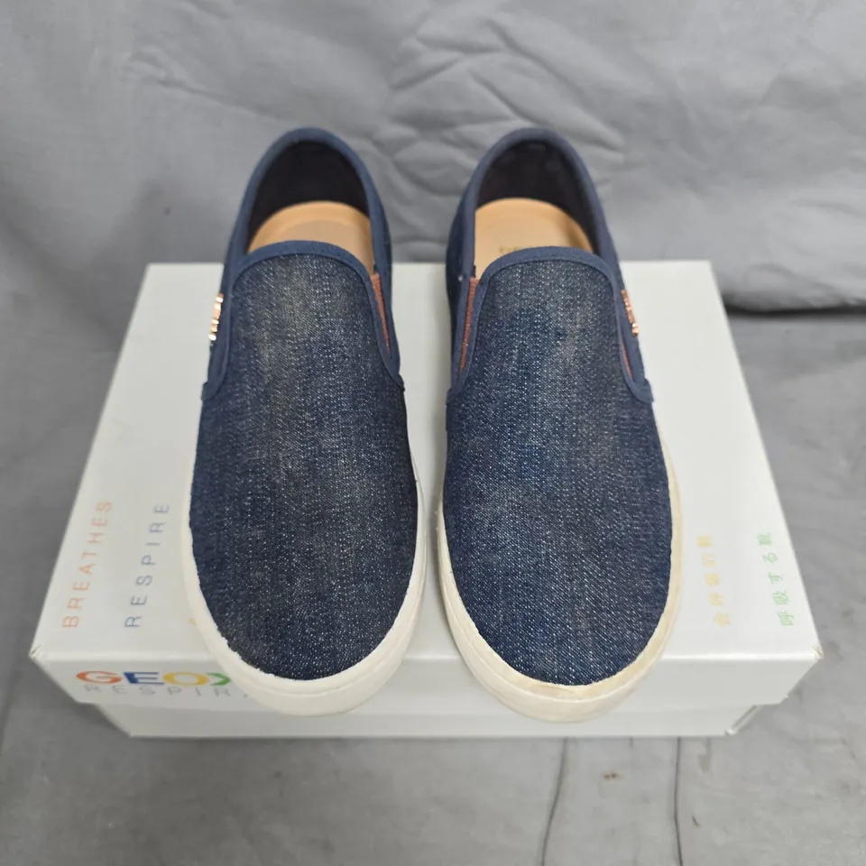 GEOX RESPIRA KIWI JEANS DENIM SLIP-ON SHOES – KIDS, EU 33 (US 2)