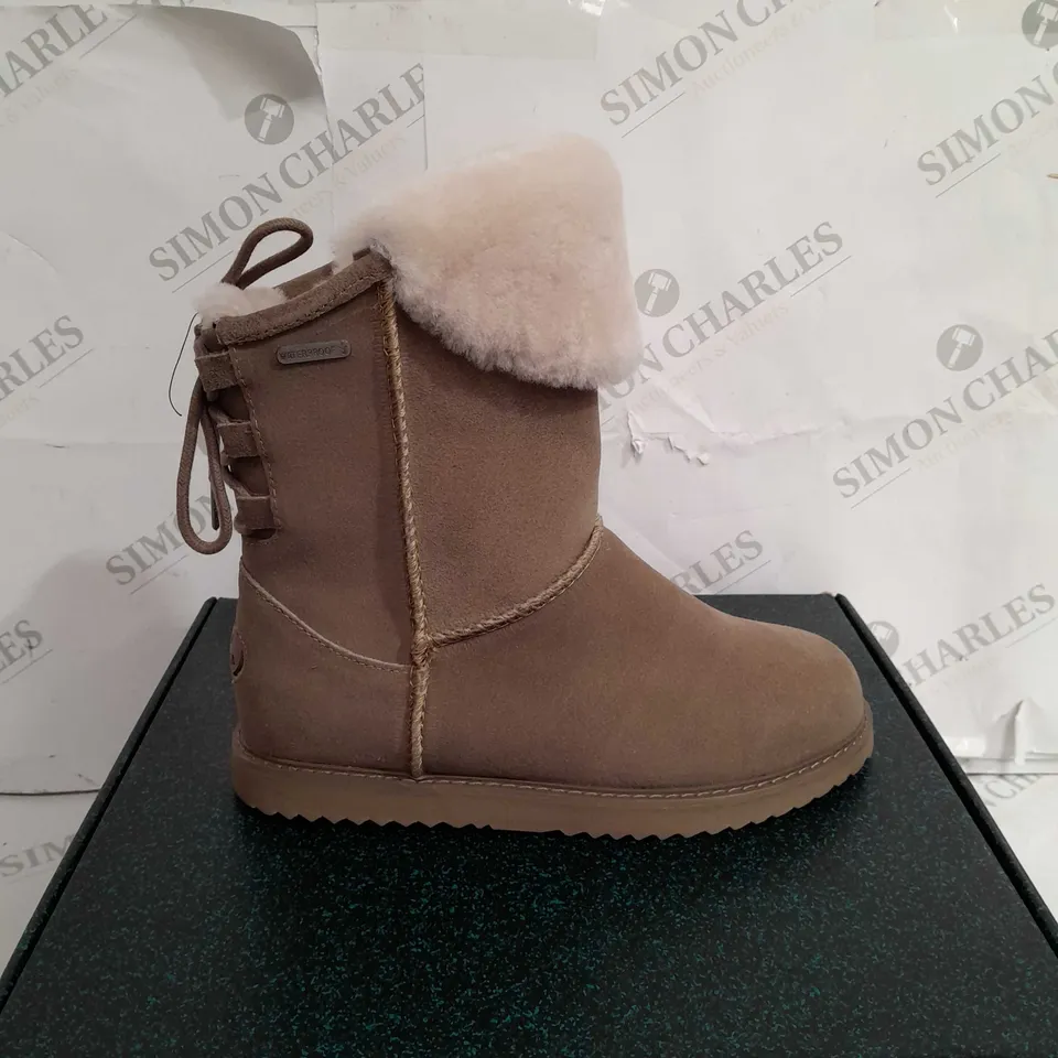 BOXED EMU AUSTRALIA BIRDWOOD WATERPROOF BOOTS, MUSHROOM - SIZE 5