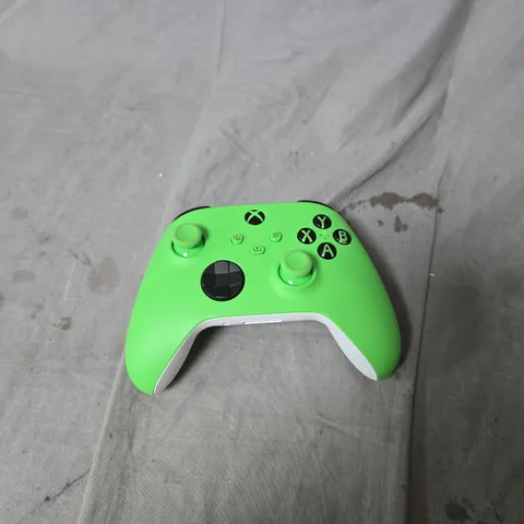 MICROSOFT XBOX WIRELESS CONTROLLER – GREEN 