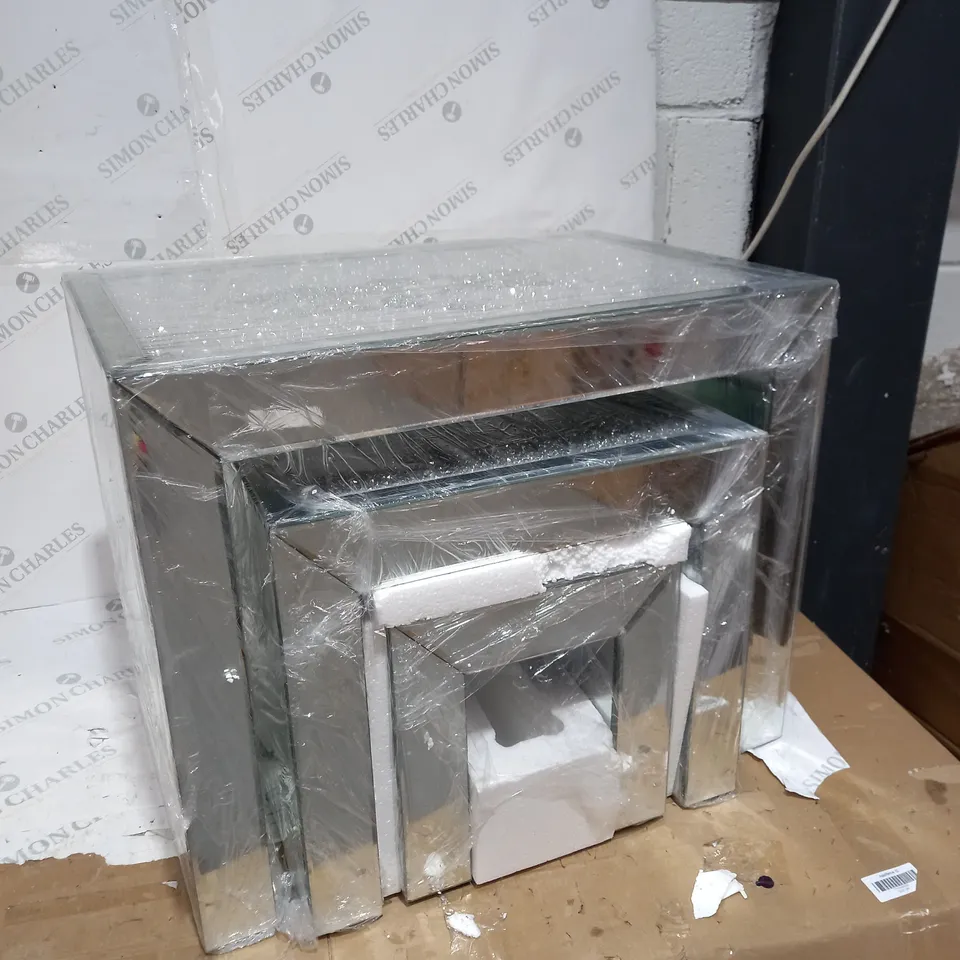 DESIGNER MIRRORED NEST OF THREE TABLES